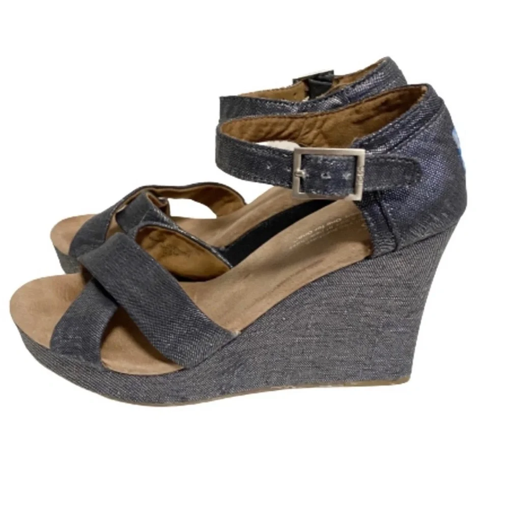 Toms Sienna metallic chambray wedge sandals size 7